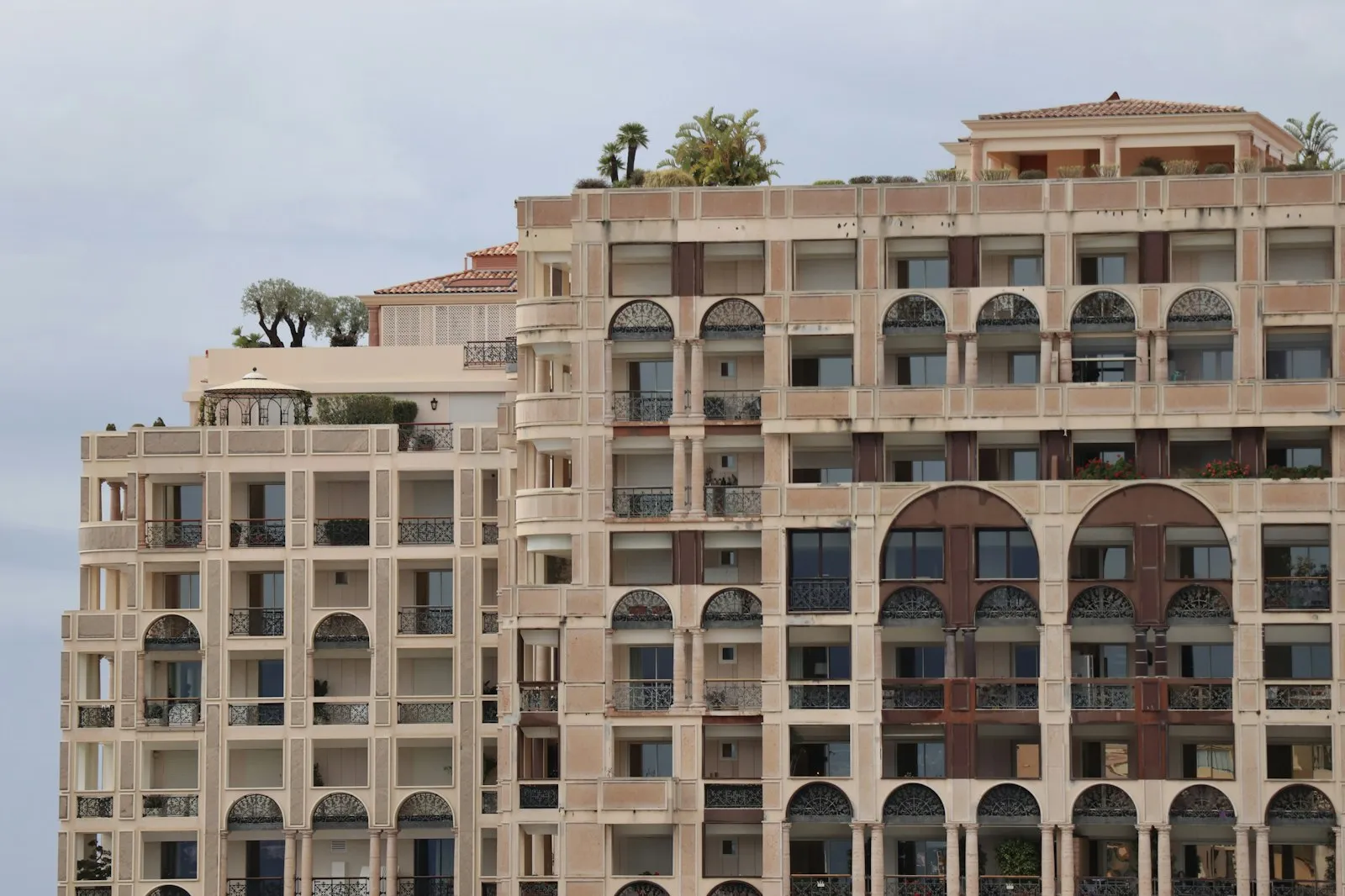 Uptown Condo on Routh Street – Exterior