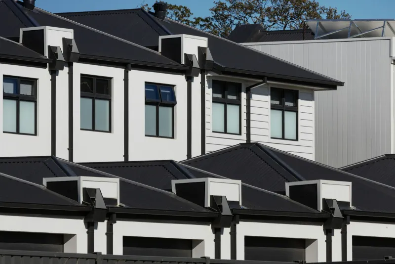 State-Thomas Townhome – Exterior